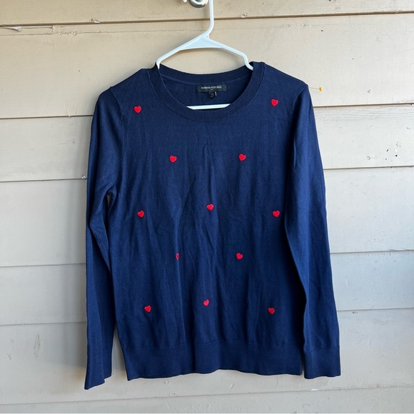 Banana Republic Factory Heart Crewneck Sweater, Size M - Picture 1 of 6